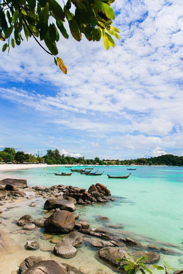 Daya Hill Seaview Hotel Koh Lipe Exterior foto